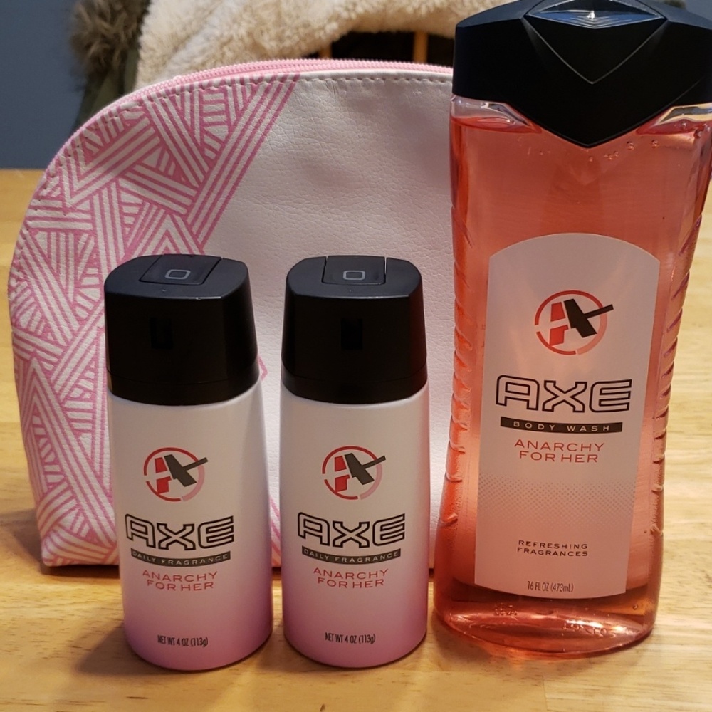 Axe body wash and fragrance set with Bag